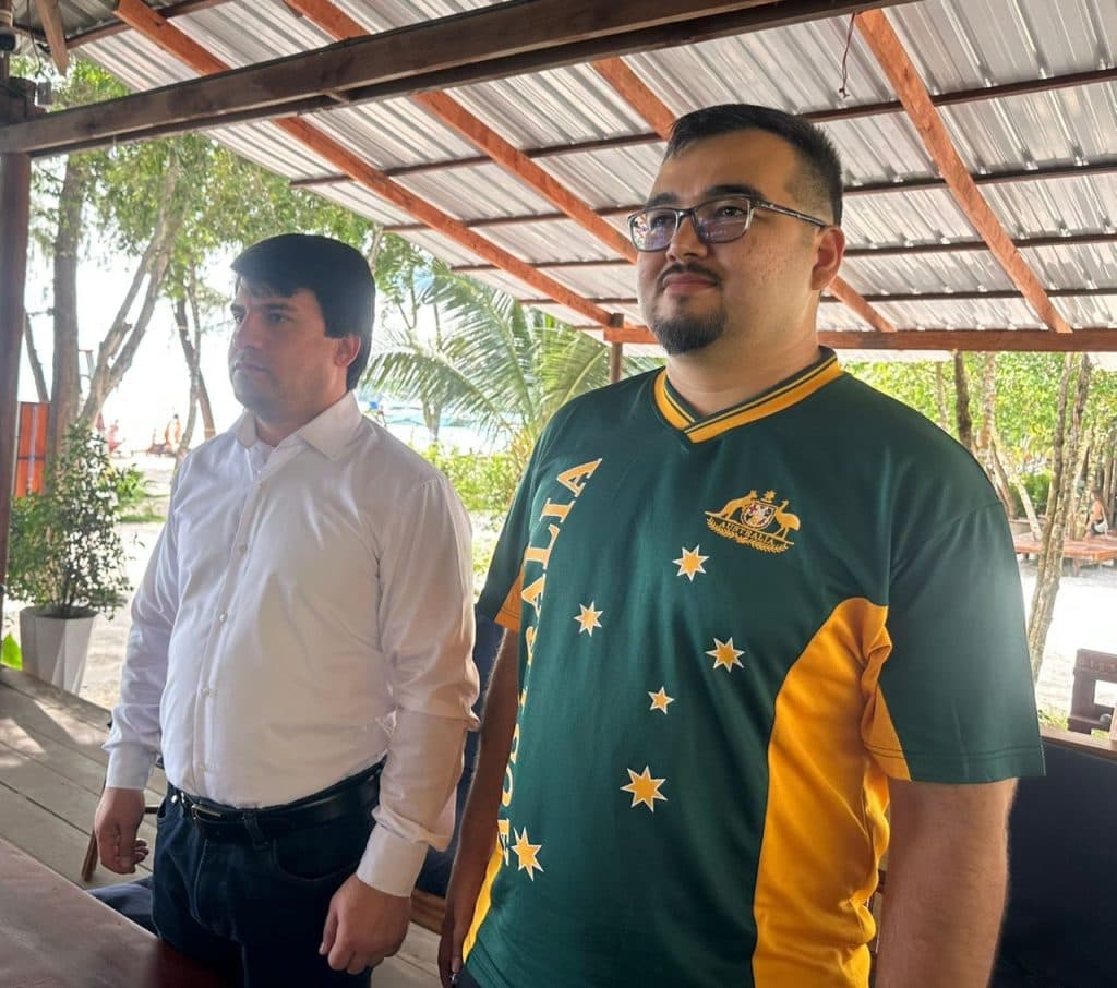 САДОИ ПАЁМ ДАР ОСИЁИ ҶАНУБУ ШАРҚӢ: ГӮШ БА ҲАРФИ ПЕШВО БОЯД КУНЕМ thumbnail 2