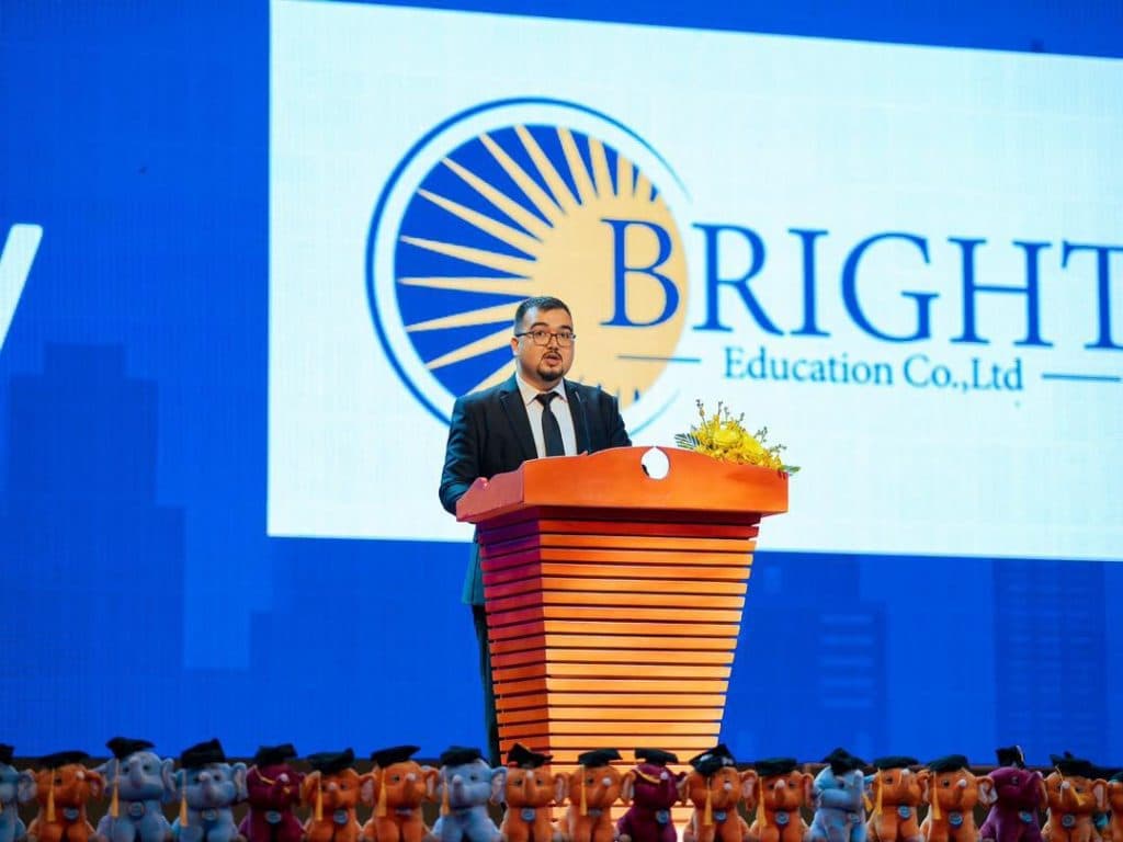 ҒАЛАБАИ МУТЛАҚ: ДУРАХШИ ДАСТАИ ТОҶИКИСТОН ДАР ОЛИМПИАДАИ МАТЕМАТИКИИ АНГКОР–2025 thumbnail 4