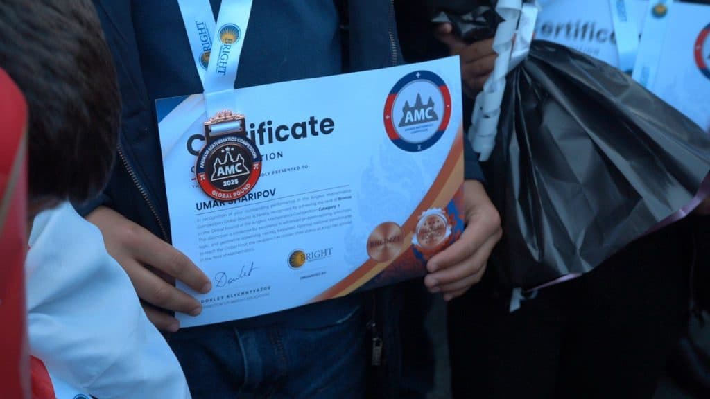 ДАСТАИ МУНТАХАБИ ТОҶИКИСТОН БО 51 МЕДАЛ БА ВАТАН БАРГАШТ thumbnail 5