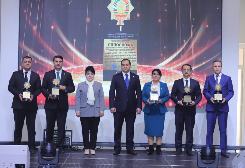 МАРОСИМИ ҶАМЪБАСТИ ОЛИМПИАДАҲОИ ҶУМҲУРИЯВӢ, БАЙНАЛМИЛАЛӢ ВА ҲАВАСМАНДСОЗИИ ОМӮЗГОРОНИ ПЕШСАФИ ҲАРАКАТИ ОЛИМПӢ ДАР СОЛИ 2025 thumbnail 28