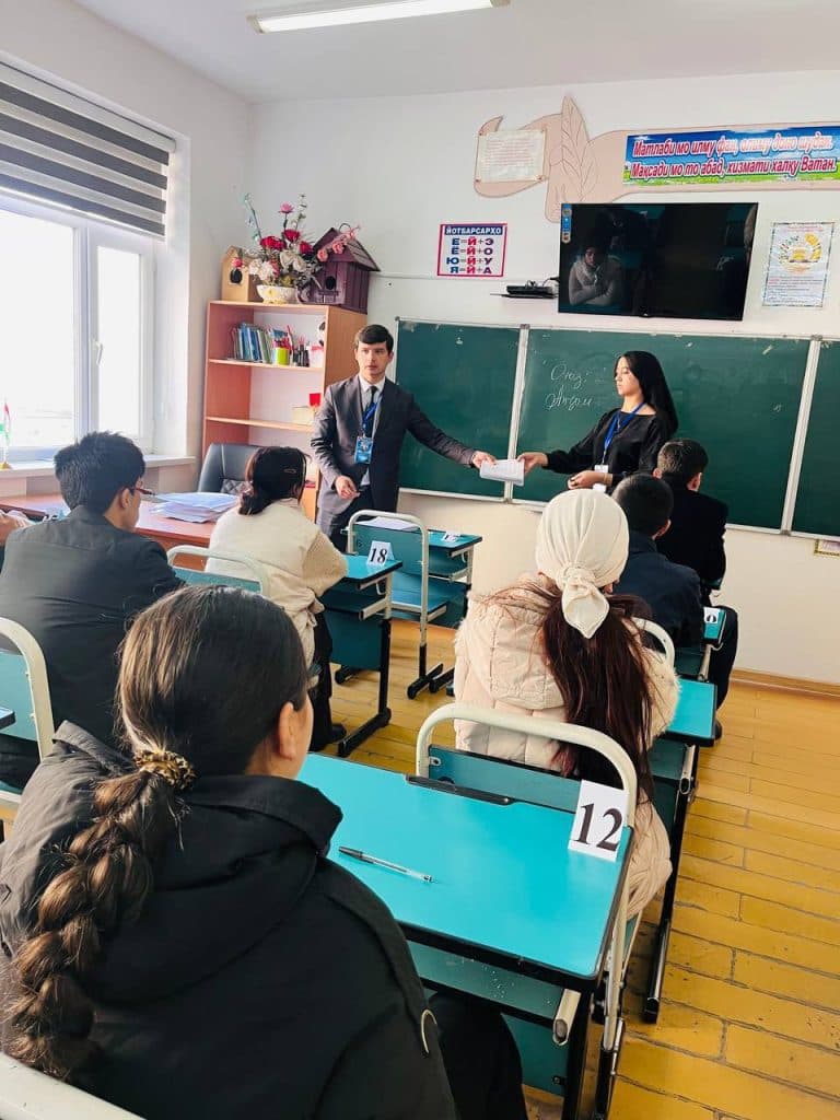 РАҚОБАТИ ЗЕҲНӢ: ИДОМАИ ДАВРИ МИНТАҚАВИИ ОЛИМПИАДАҲОИ ФАННӢ