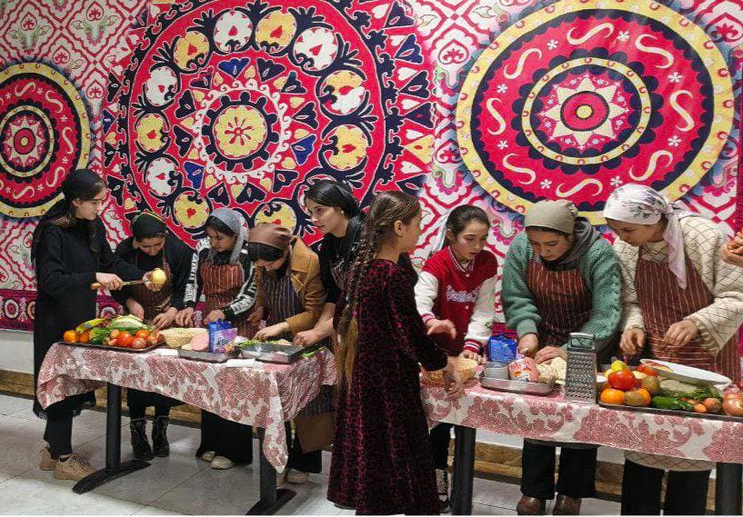 БАРНОМАИ ФАРОҒАТӢ ДАР ҲОШИЯИ ОЛИМПИАДА: ФАЗОИ ИЛҲОМ ВА ҲАМДИЛӢ thumbnail 2